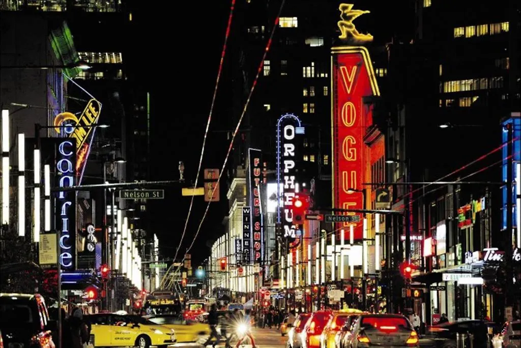 Divya Sutra Suites On Robson Downtown Vancouver