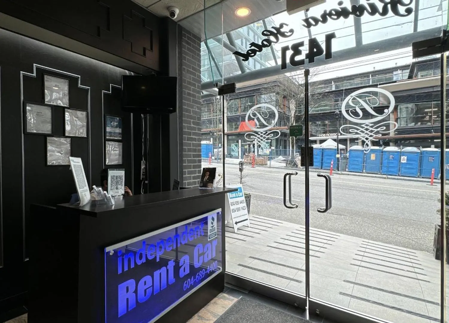 Divya Sutra Suites On Robson Downtown Vancouver 3*,