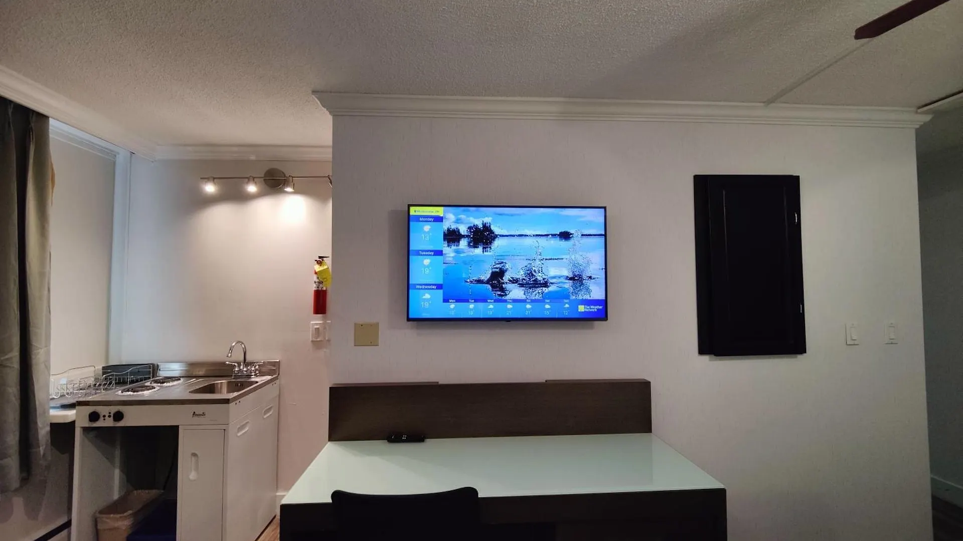 Divya Sutra Suites On Robson Downtown Vancouver Canada