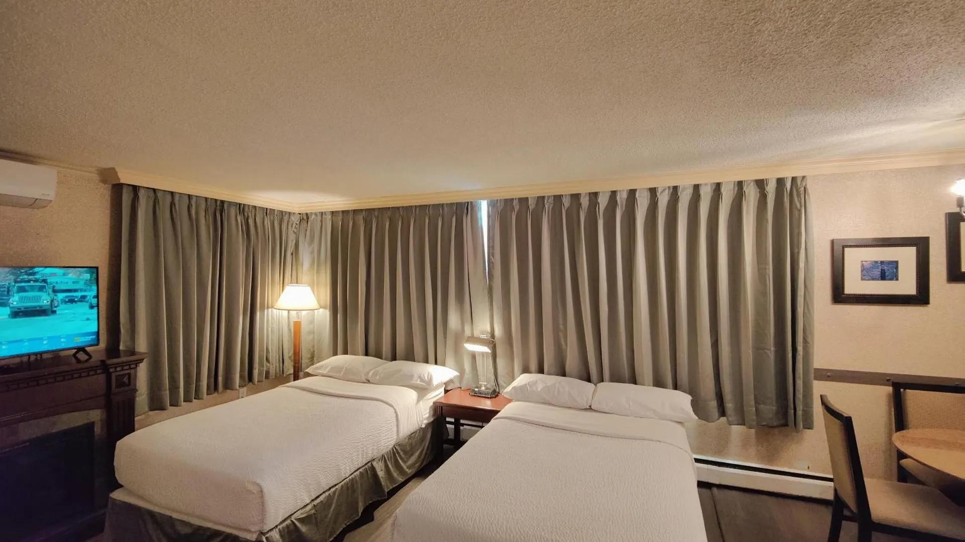 Divya Sutra Suites On Robson Downtown Vancouver Canada