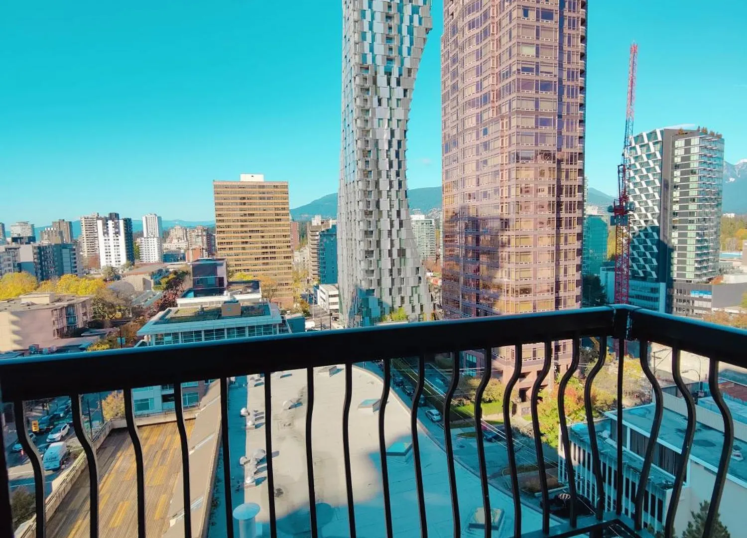 Divya Sutra Suites On Robson Downtown Vancouver