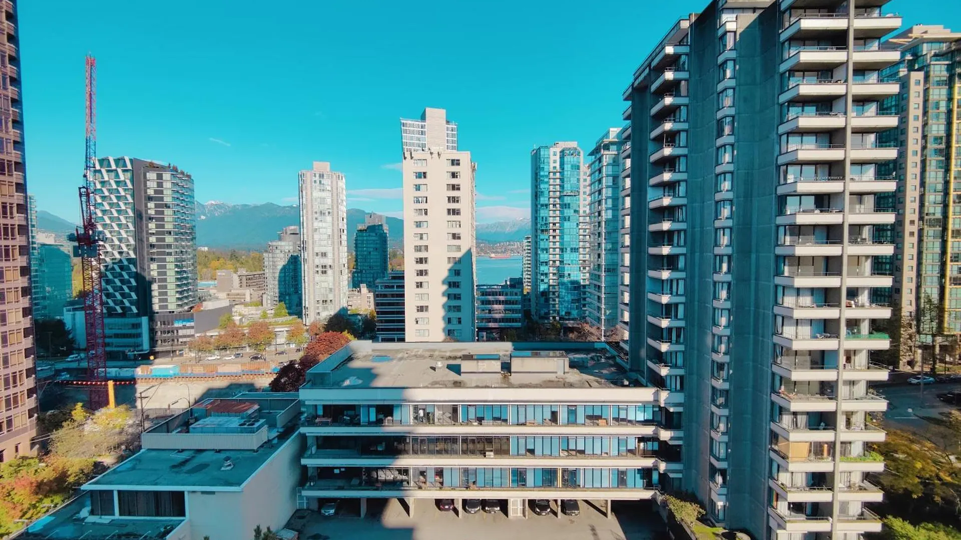 Divya Sutra Suites On Robson Downtown Vancouver