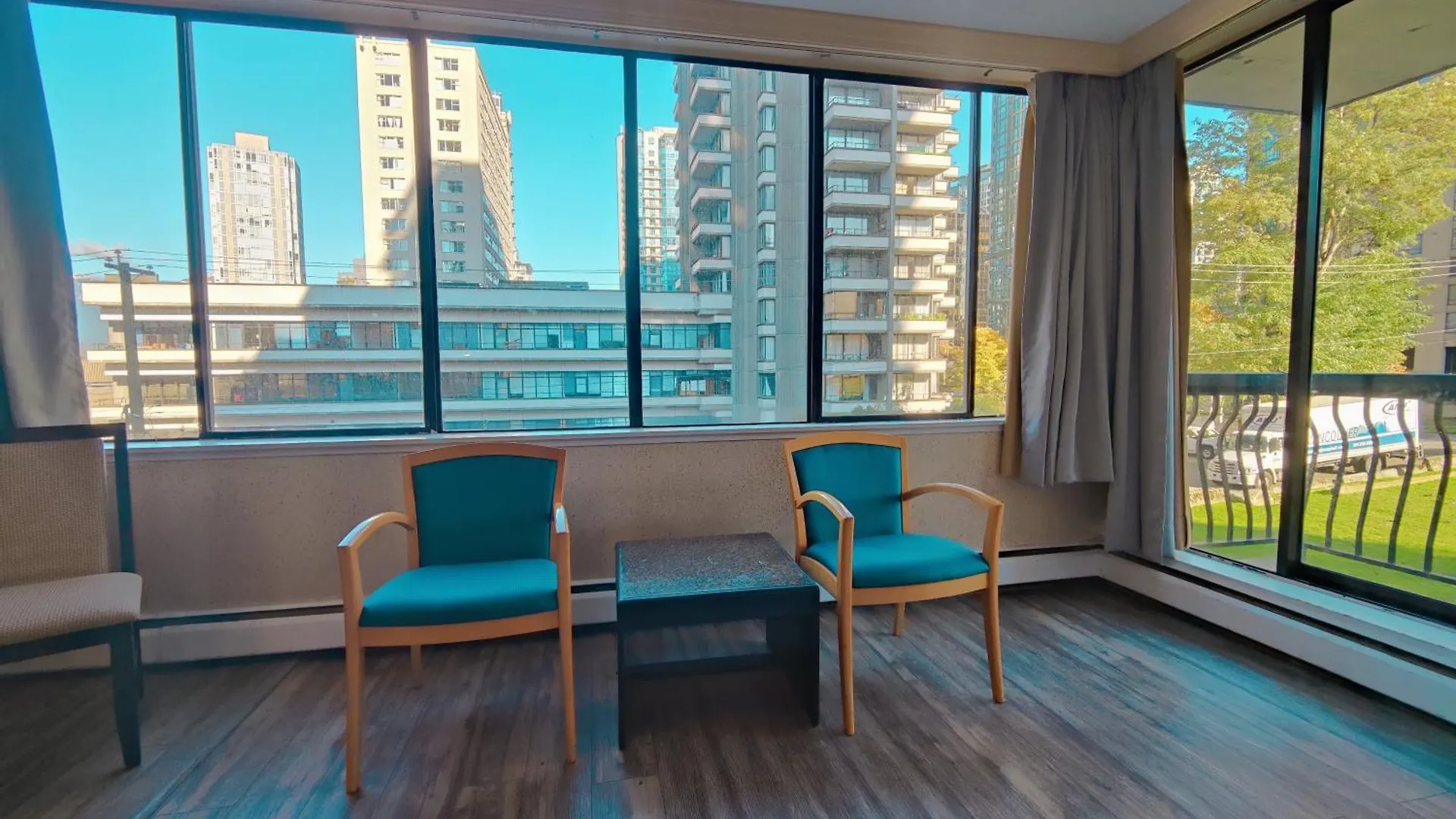 Divya Sutra Suites On Robson Downtown Vancouver Canada