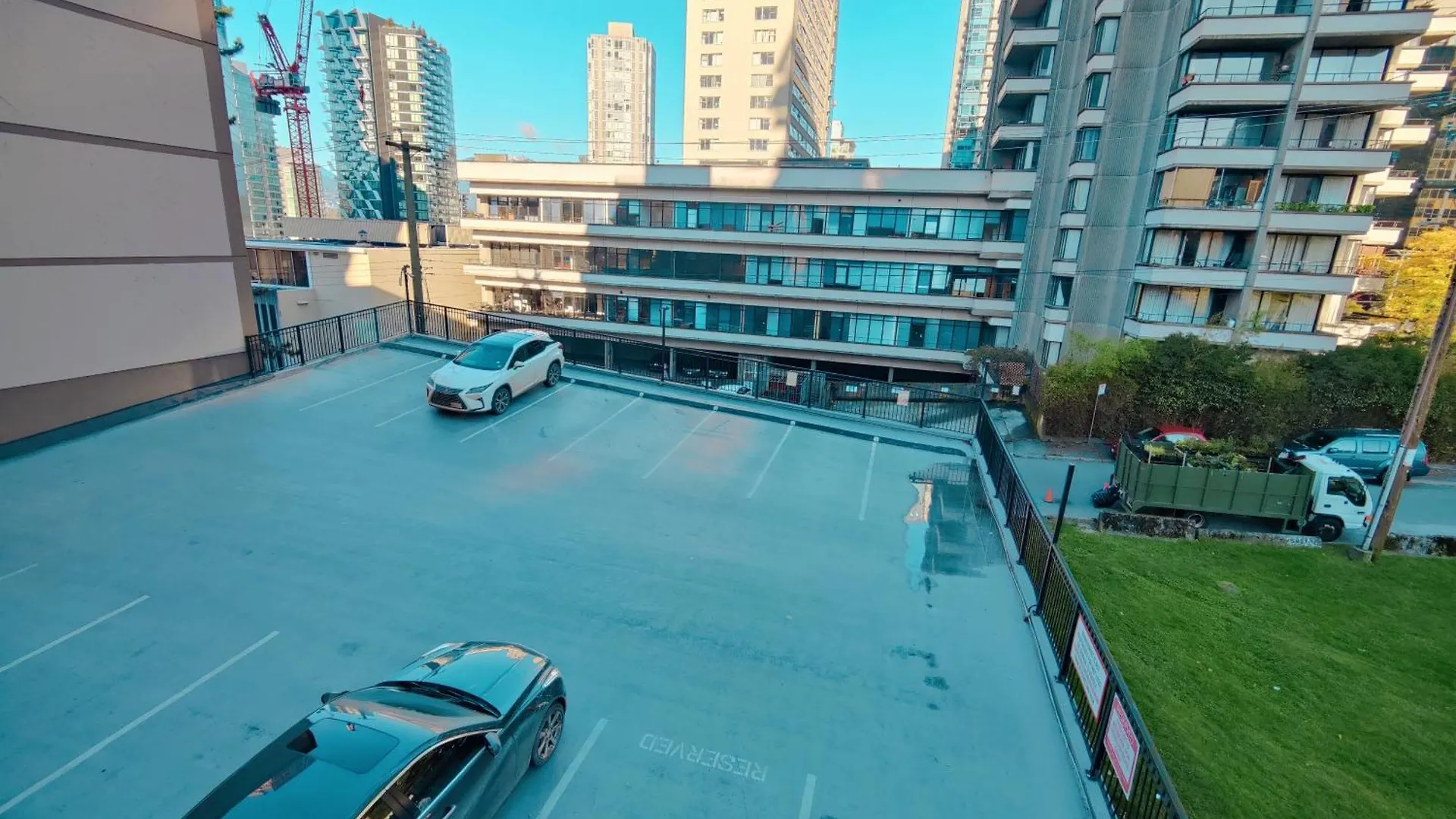 Divya Sutra Suites On Robson Downtown Vancouver 3*,  Canada