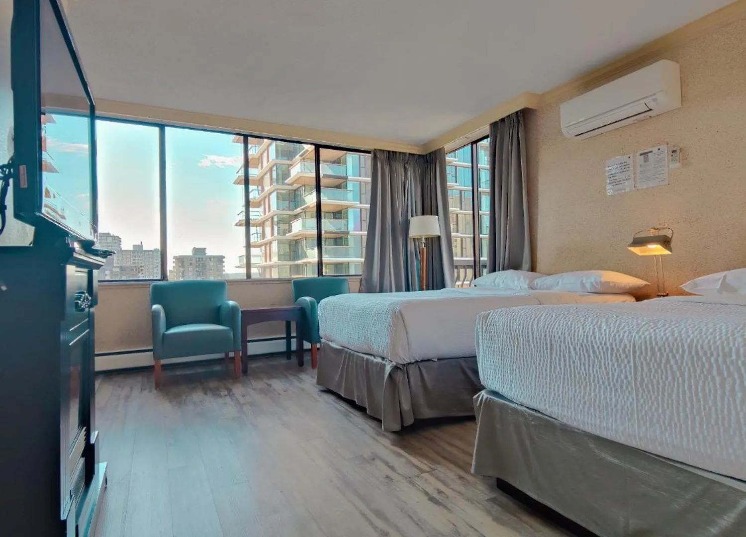 Divya Sutra Suites On Robson Downtown Vancouver Canada