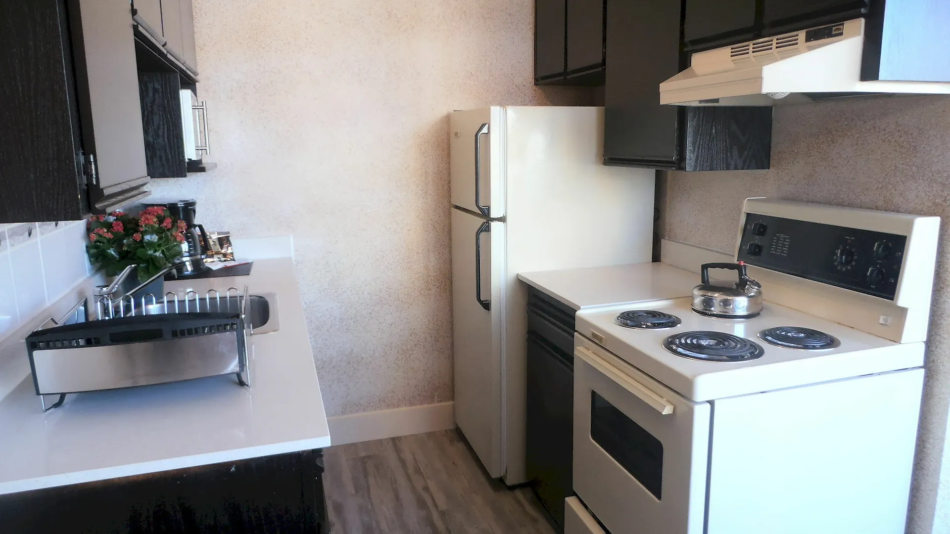 Divya Sutra Suites On Robson Downtown Vancouver