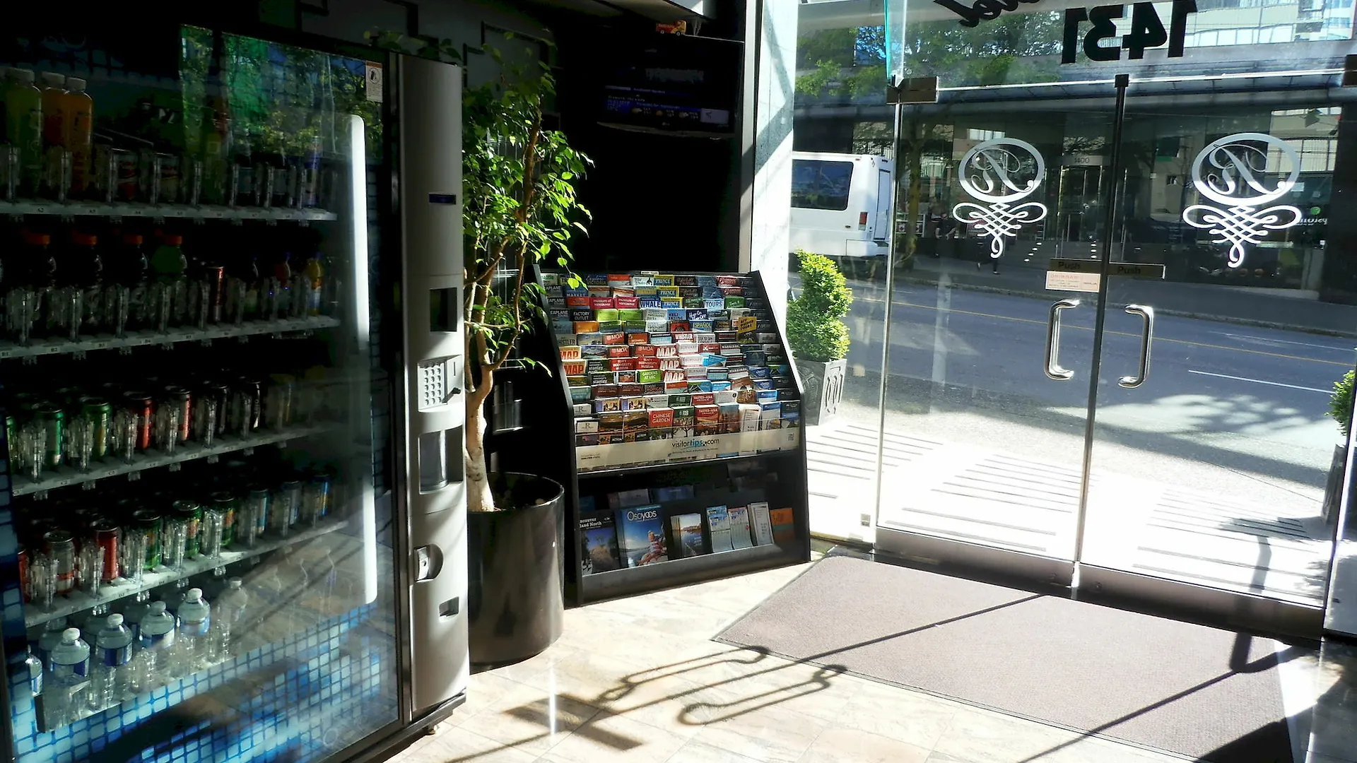 Aparthotel Divya Sutra Suites On Robson Downtown Vancouver