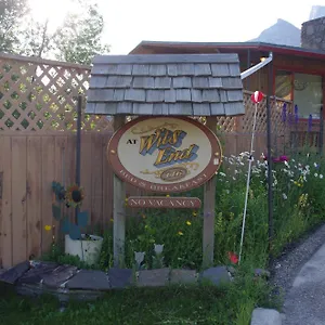 https://at-wits-end-bb.banff-hotel.com
