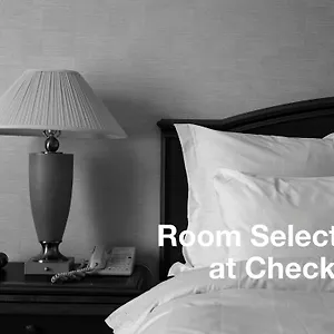 Hotel Nu Toronto Airport